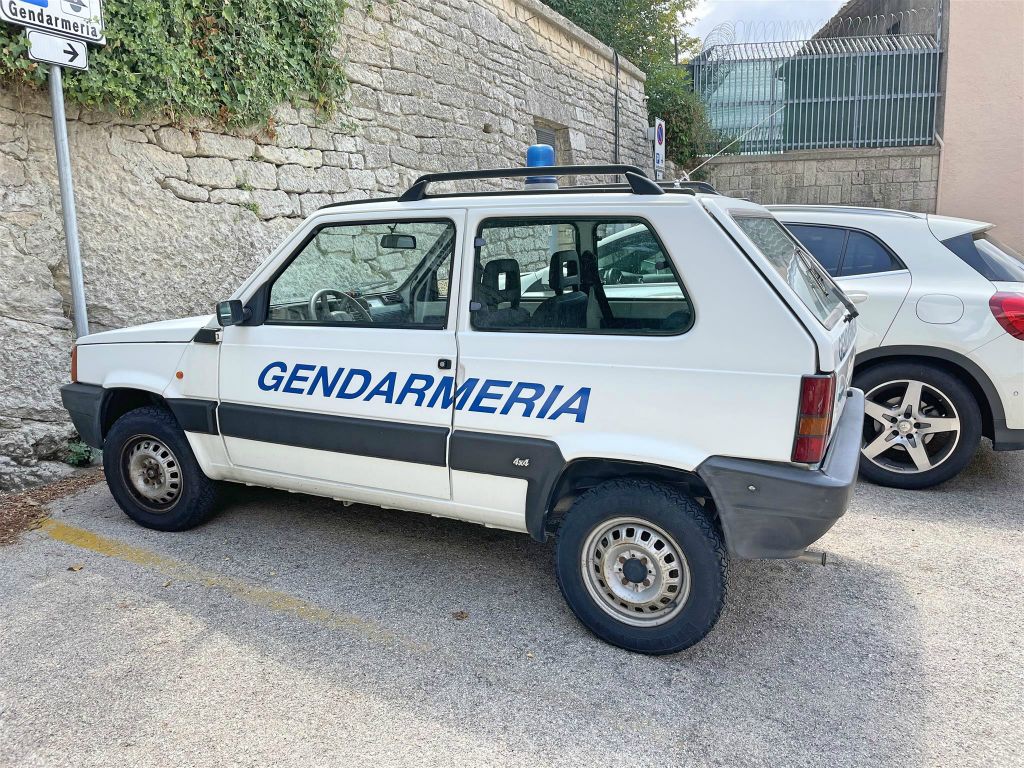 SAN MARINO - een politieauto