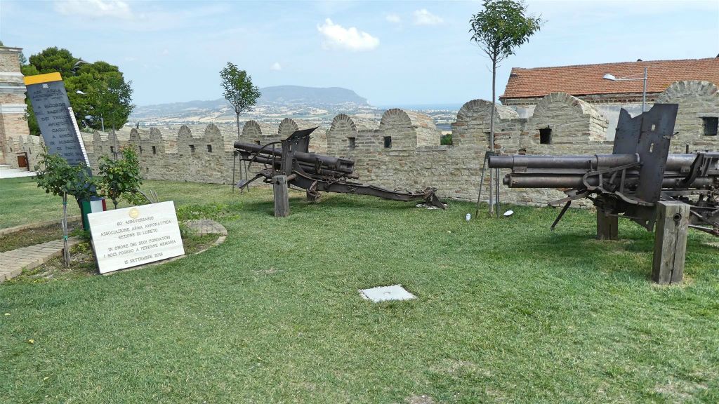 LORETO - een oorlogsmonument