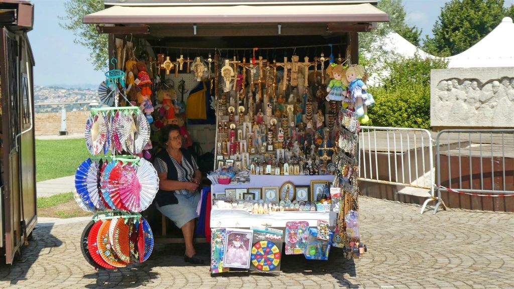 LORETO - een souvenirskraam