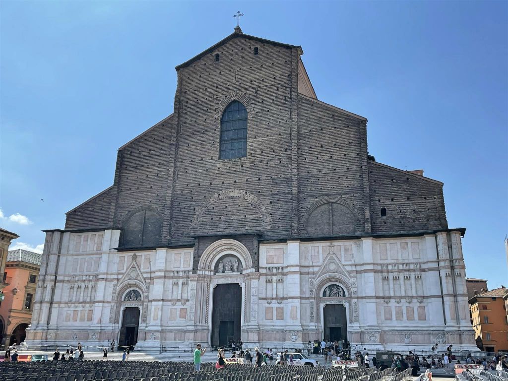 BOLOGNA - de Sint-Petroniusbasiliek