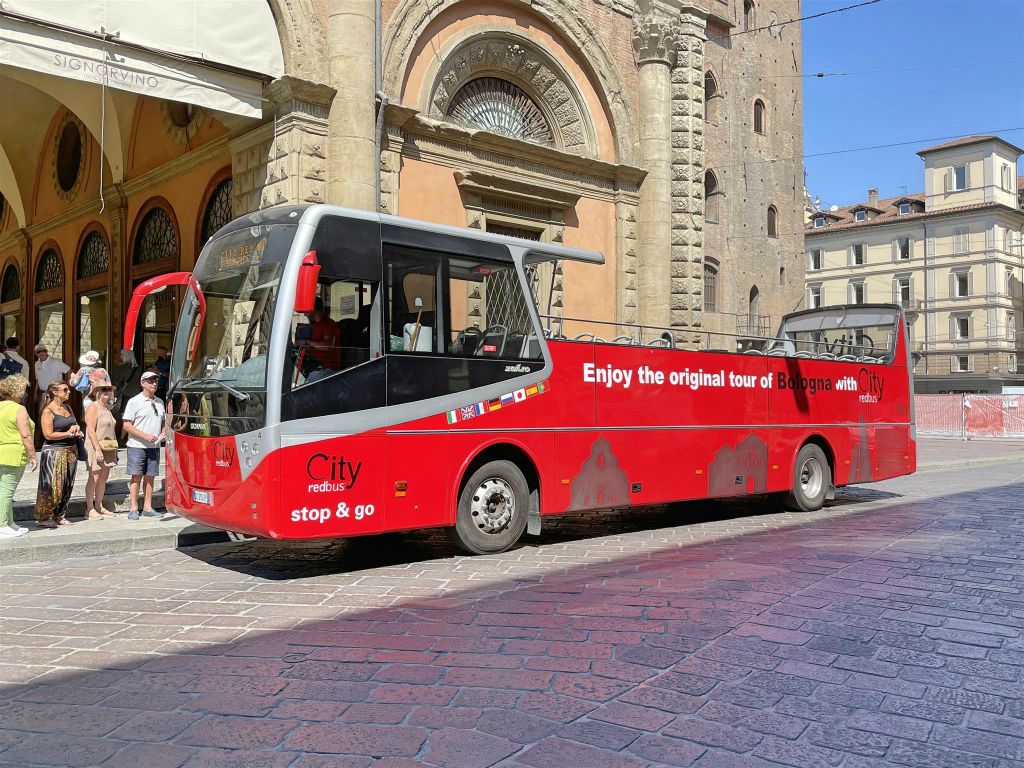 BOLOGNA - een City Tour-bus