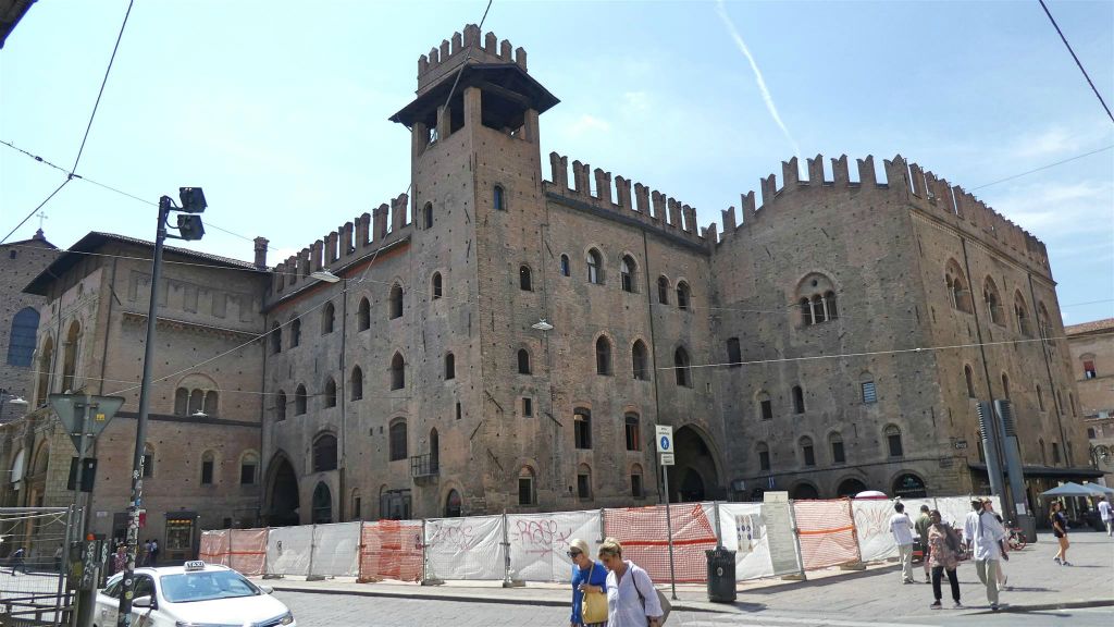 BOLOGNA - het Palazzo Re Enzo