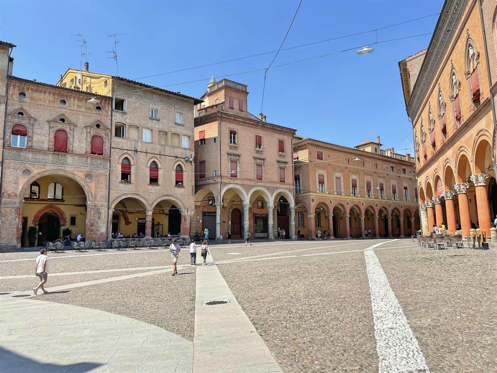 BOLOGNA - het plein Piazza Santo Stefano