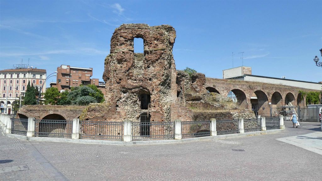 BOLOGNA - de restanten van het kasteel van Galliera