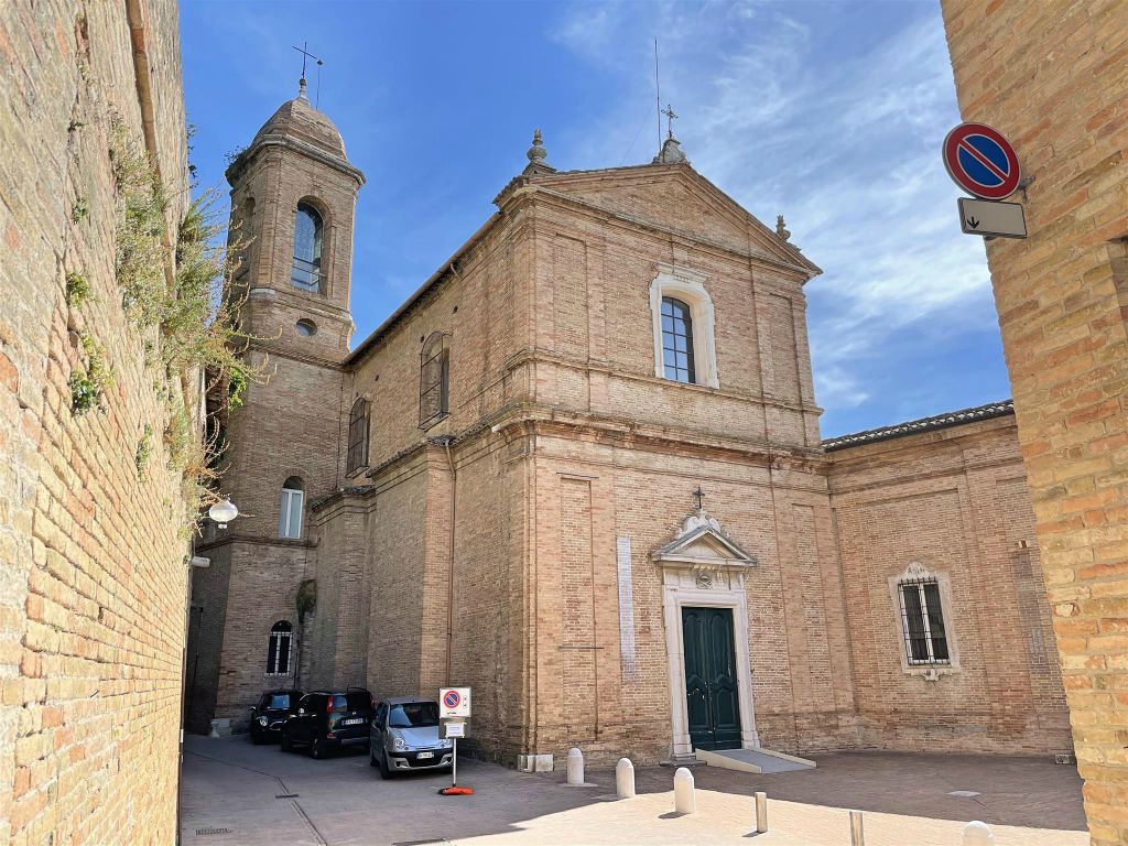 URBINO - de St. Bernardine kerk