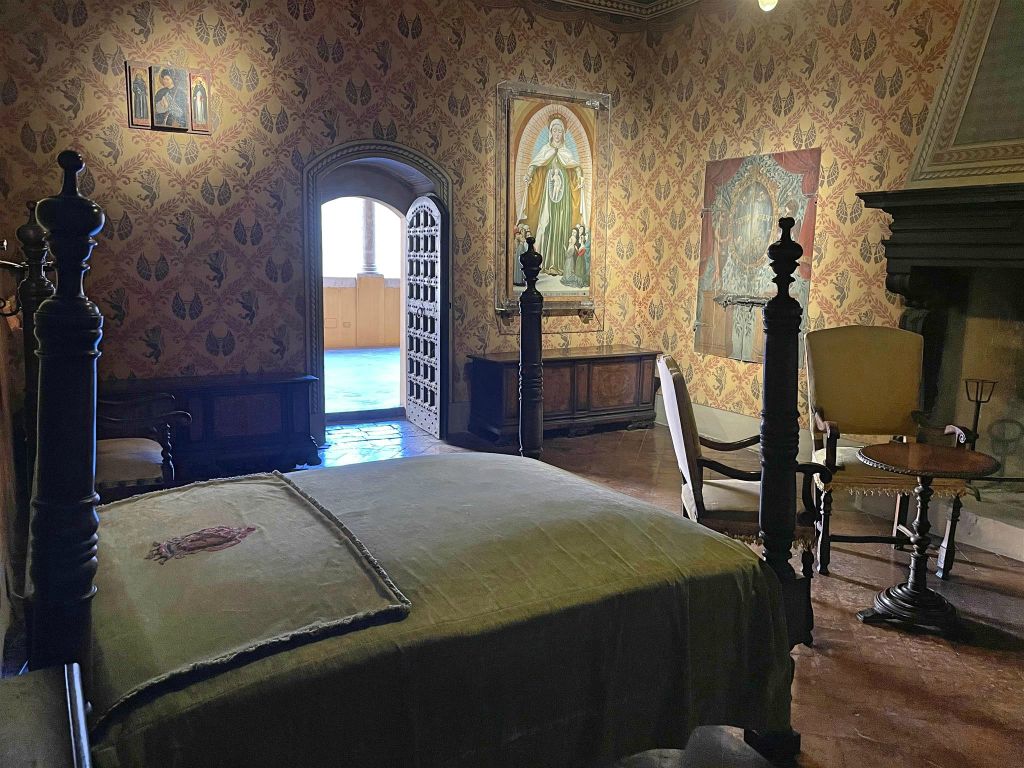 GRADARA - een kamer in het kasteel
