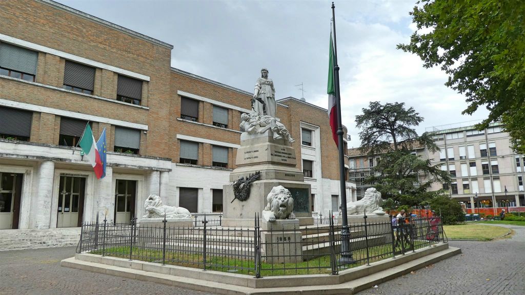 RAVENNA - een oorlogsmonument