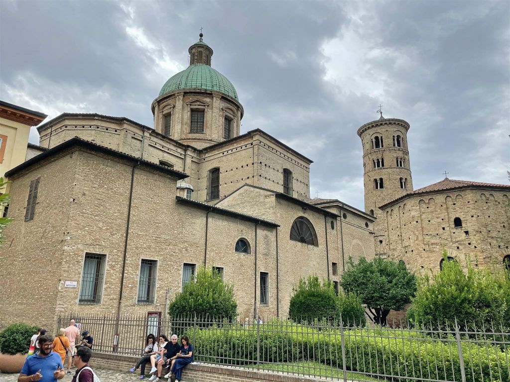 RAVENNA - de baptisterium van de orthodoxen