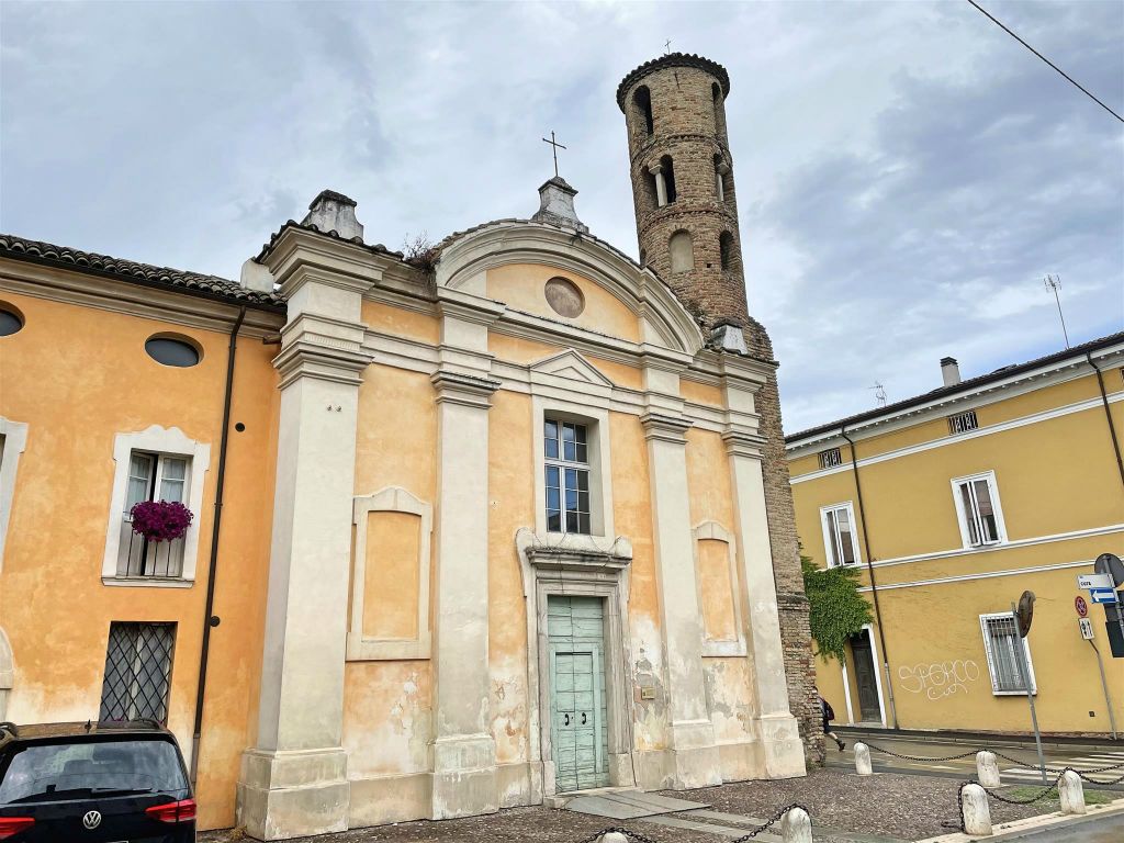 RAVENNA - de Santi Giovanni e Paolo basiliek