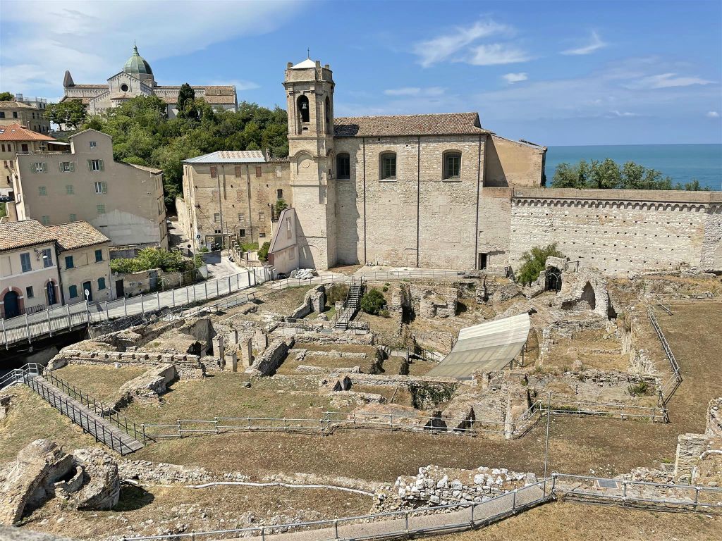 ANCONA - de restanten van de gevangenis van Santa Palazia
