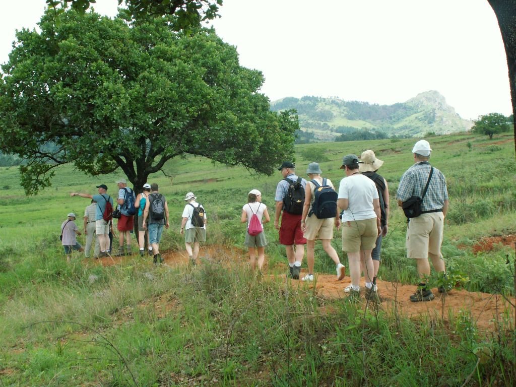 SWAZILAND - met de groep een wandeling aan het maken