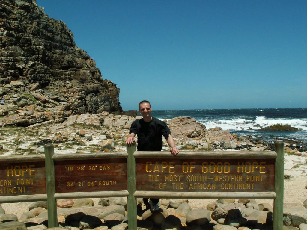 KAAPSTAD - Carlos bij Kaap de Goede Hoop
