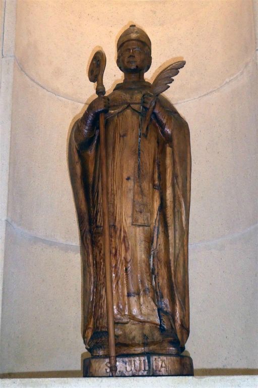 MERITXELL - een beeld in de nieuwe kerk van Meritxell