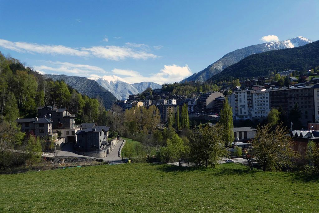 LA  MASSANA - uitzicht in het het dorp La Massana