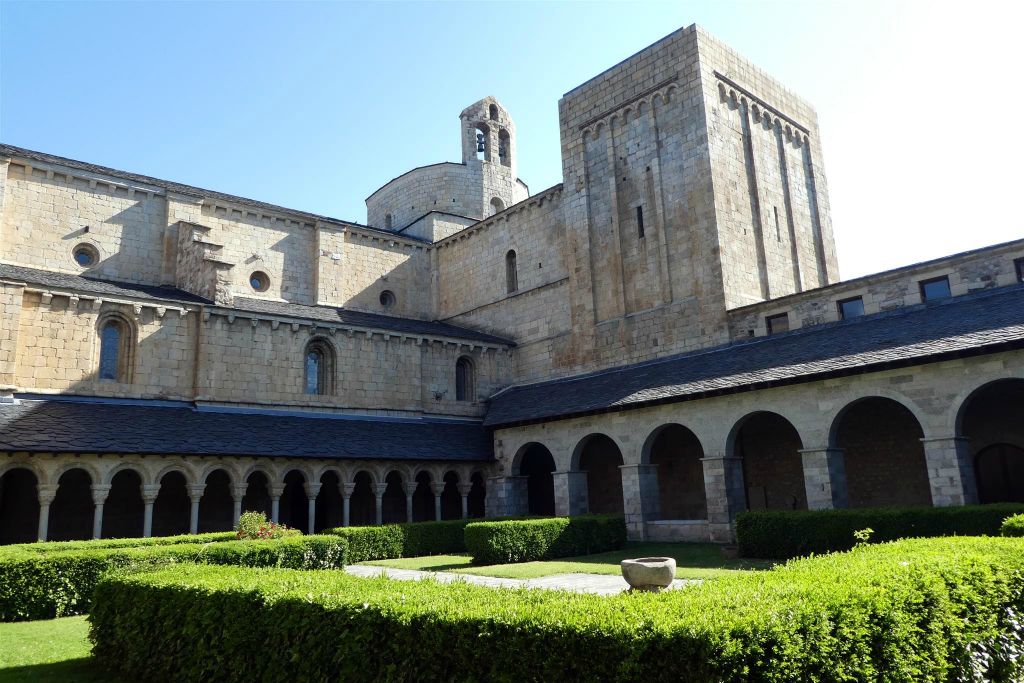 SEU D'URGELL (SPANJE) - de binnenplaats van de kathedraal van La Seu d'Urgell