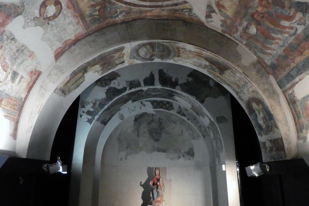 SEU D'URGELL (SPANJE) - enkele plafondschilderingen in het museum bij de kathedraal van La Seu d'Urgell