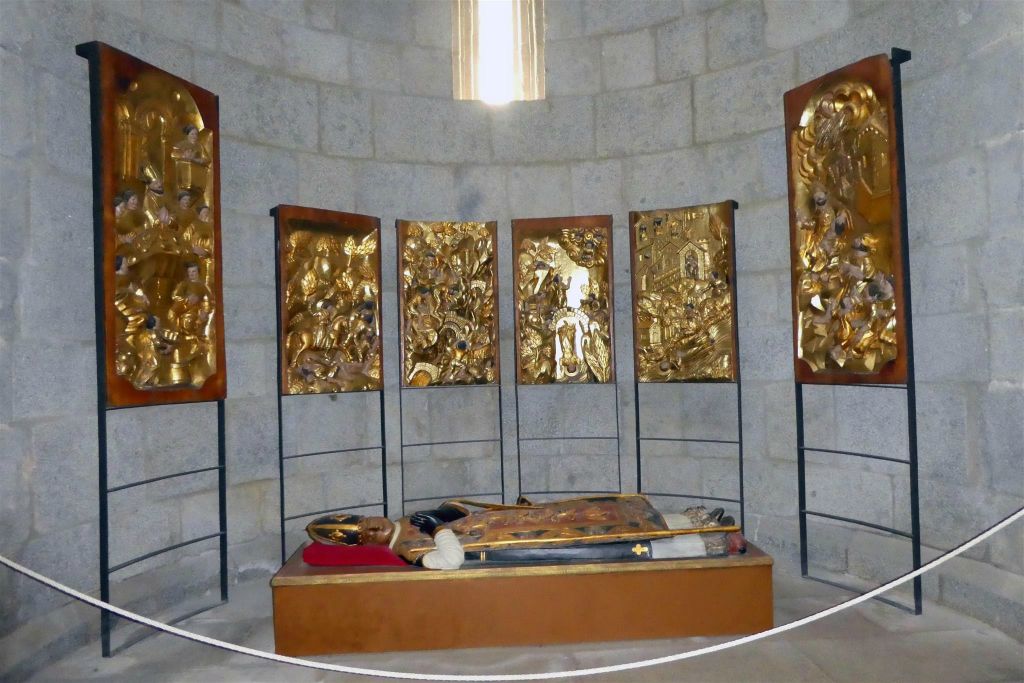 SEU D'URGELL (SPANJE) - binnen in de kathedraal van La Seu d'Urgell