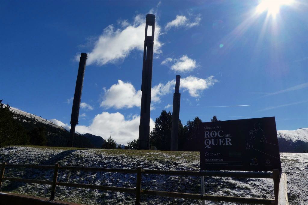 CANILLO - een kunstwerk bij de skywalk Mirador del Roc del Quer