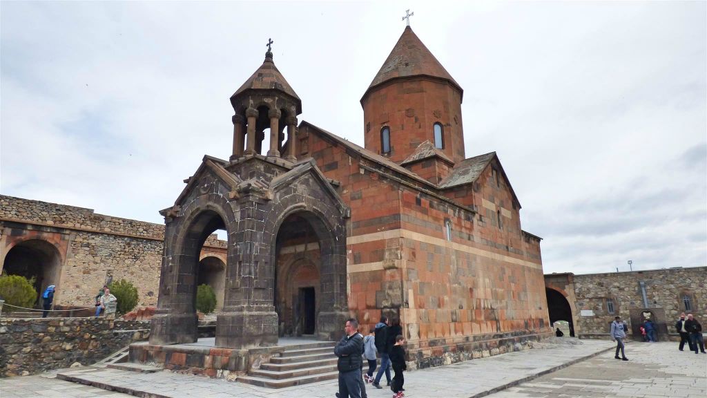 LUSARAT - de Sint-Astvatsatsin kerk bij het Khor Virap-kloostercomplex