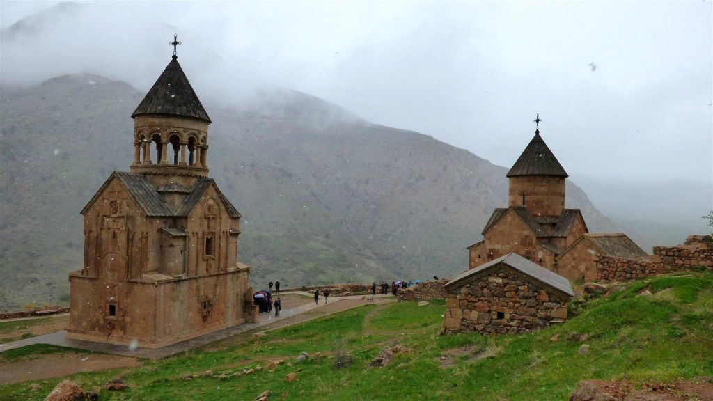 AMAGHU - het Noravank-kloostercomplex