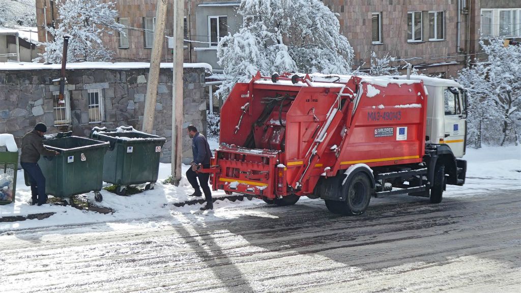 GORIS - een vuilniswagen