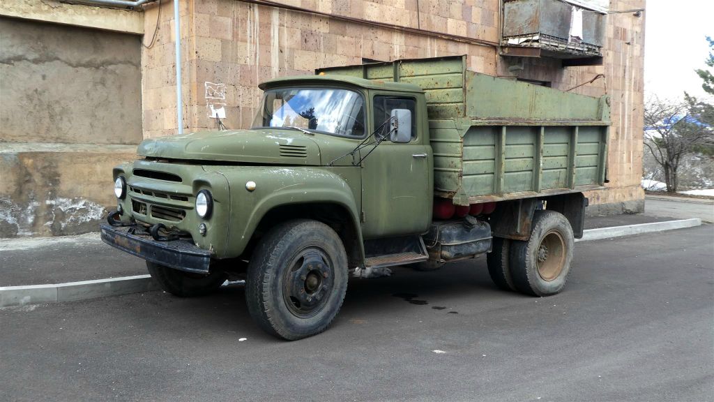 JERMUK - een ZIL-130 vrachtwagen