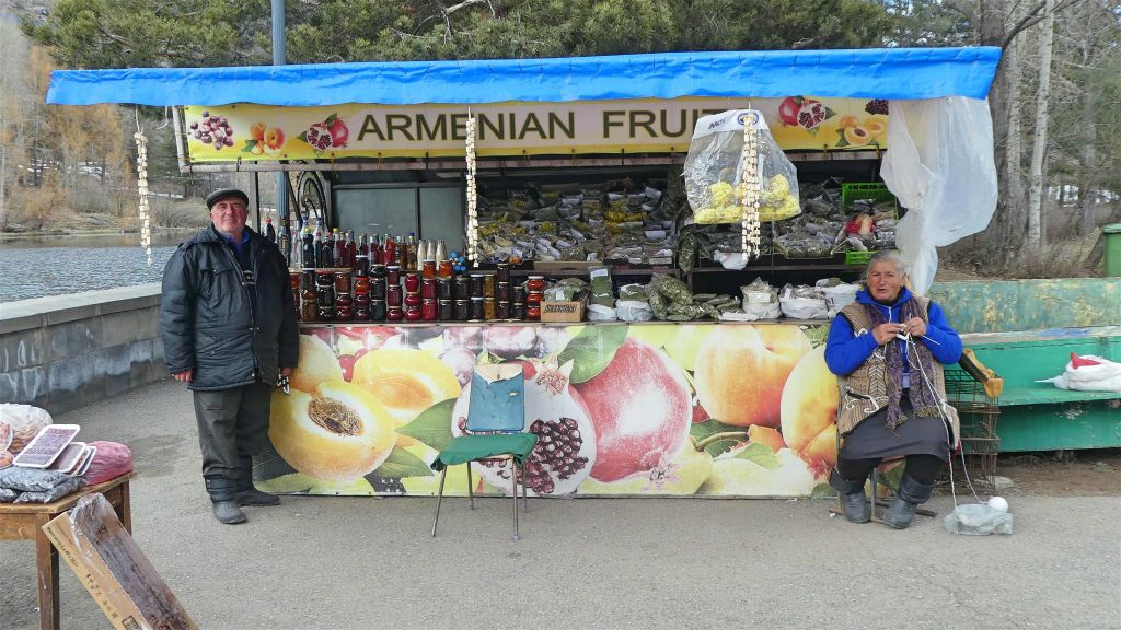JERMUK - de verkoop van Armeense producten in een park
