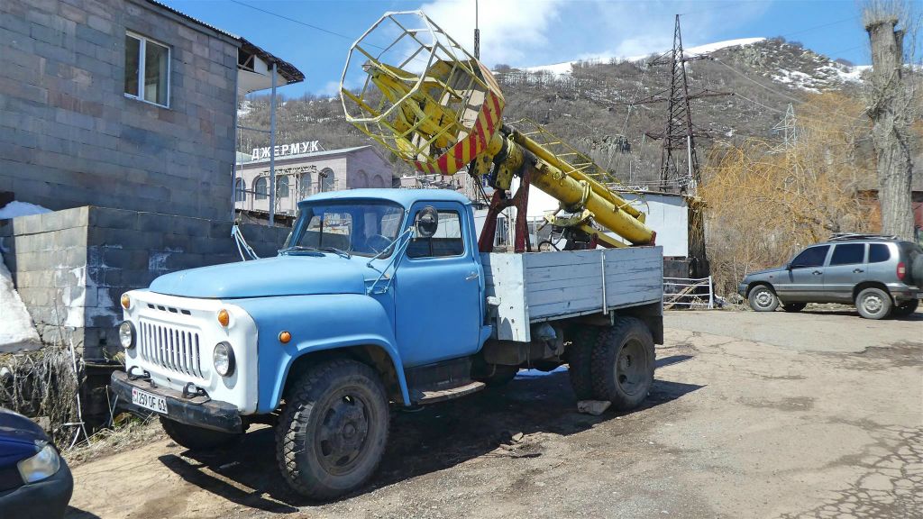JERMUK - een ZIL-130 vrachtwagen