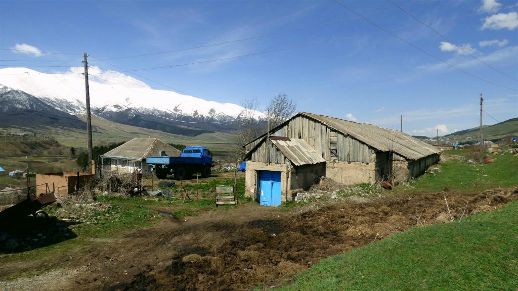 FIOLETOVO - een boerderij in het dorp met Russische Molokanen