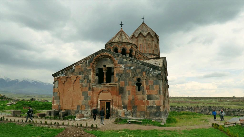 HOVHANNAVANK - het Hovhannavank-kloostercomplex