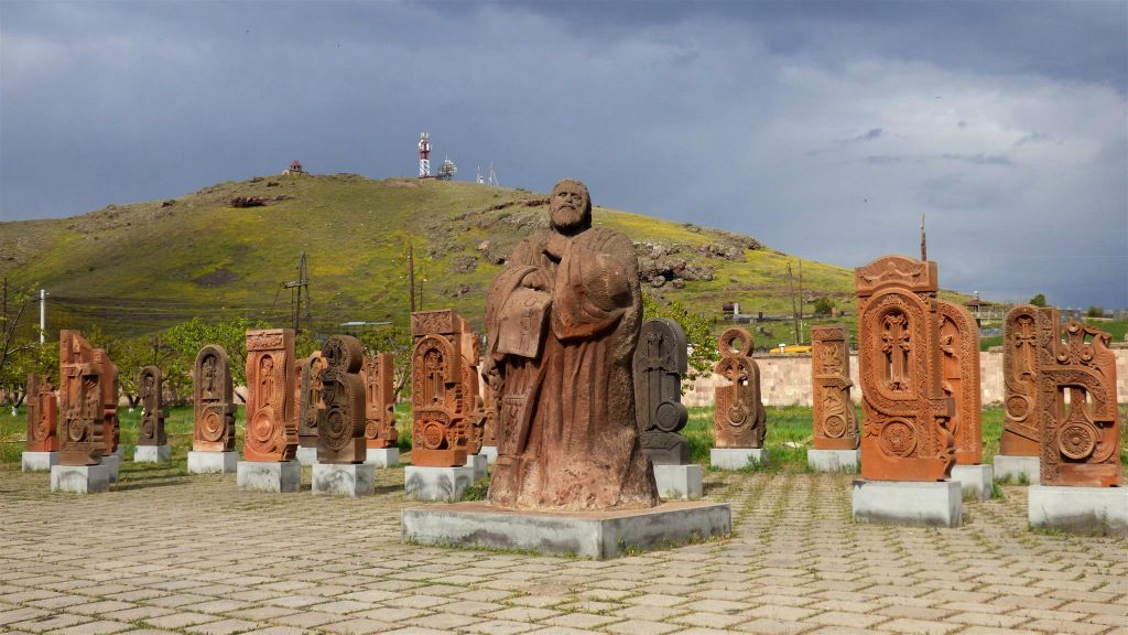 OSHAKAN - het Armeense alfabet bij de heilige Mesrop Mashtots-kerk