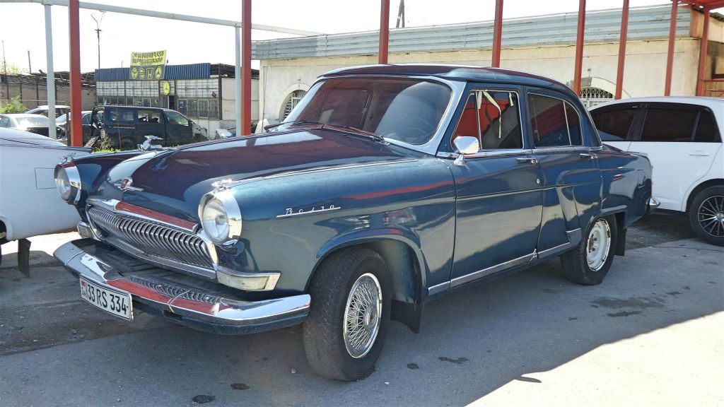 ETCHMIADZIN - een GAZ M21 Volga