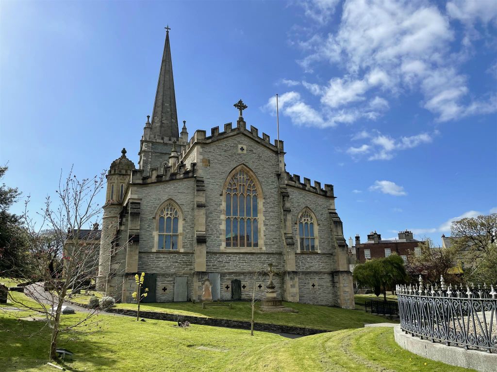 DERRY - de kathedraal van St. Columb