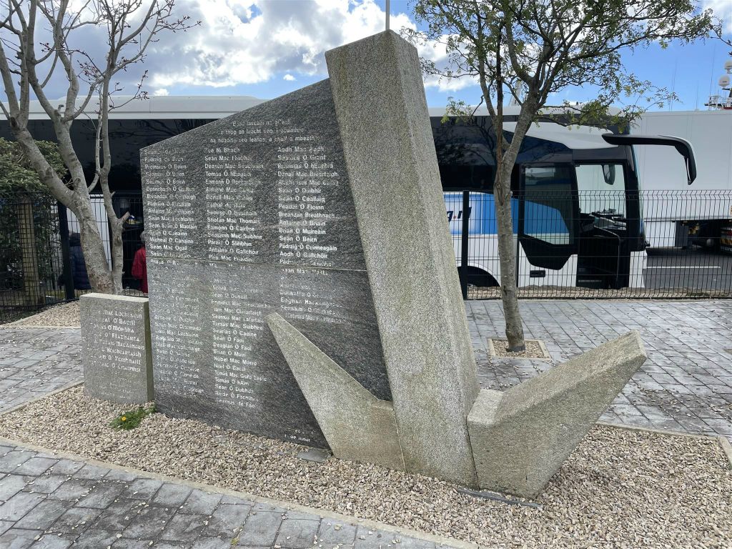 KILLYBEGS - een monument