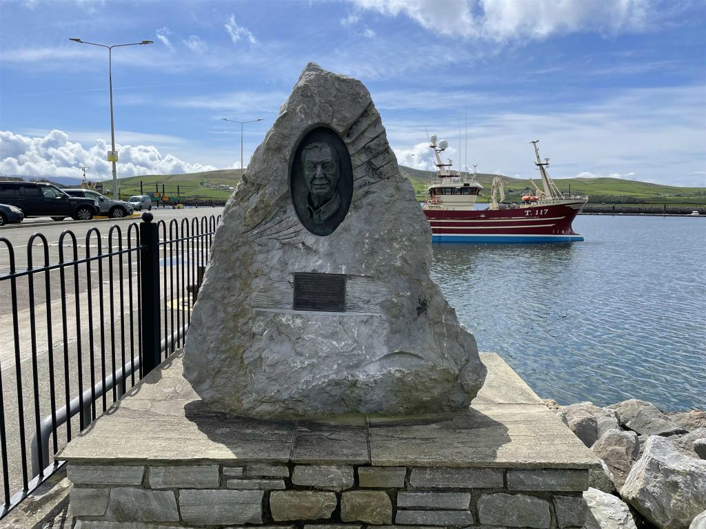 DINGLE - het Charles Haughey monument