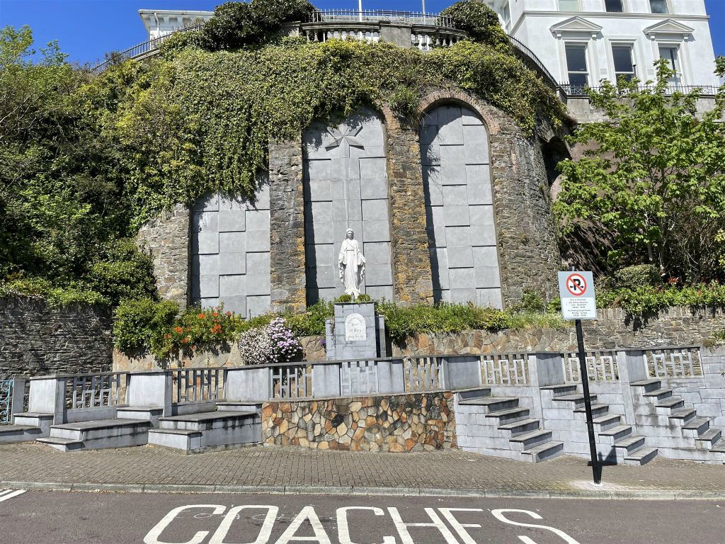 COBH - het onbevlekte hart van Maria monument