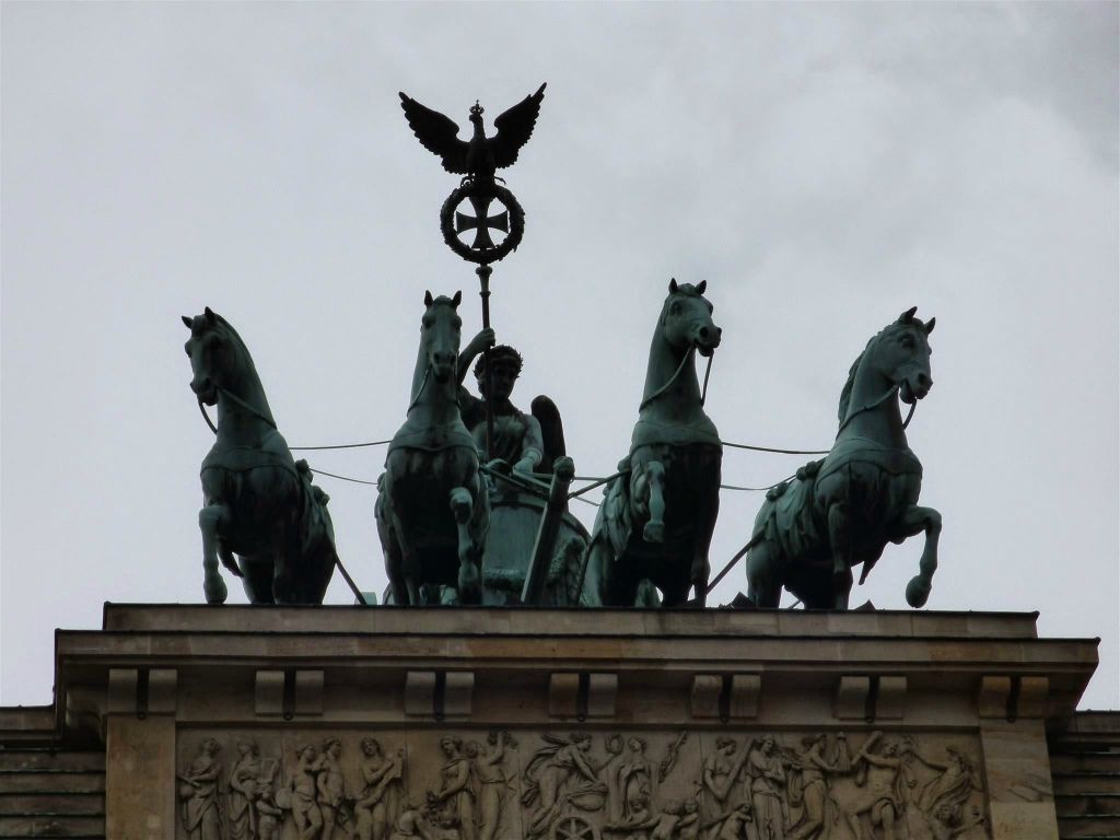 BERLIJN - de vierspan op de Brandenburger Tor, een poort uit 1788