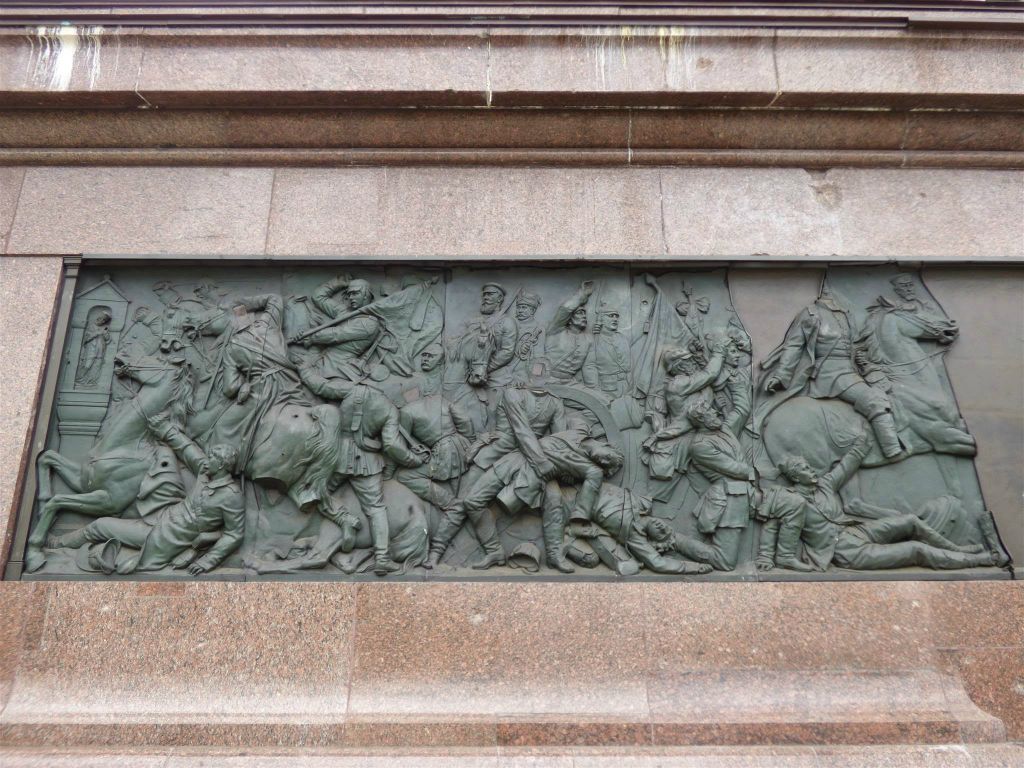 BERLIJN - een bronzen reliëf van de Siegessäule, een monument ter ere van de overwinning van de Pruisen op de Denen in de oorlog van 1864