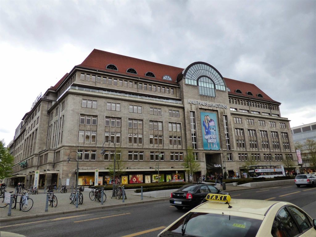 BERLIJN - Kaufhaus des Westens (KaDeWe), een warenhuis