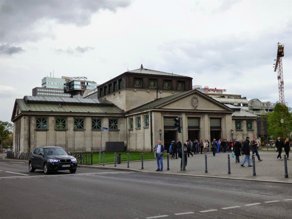 BERLIJN - het metro station Mittenbergplatz