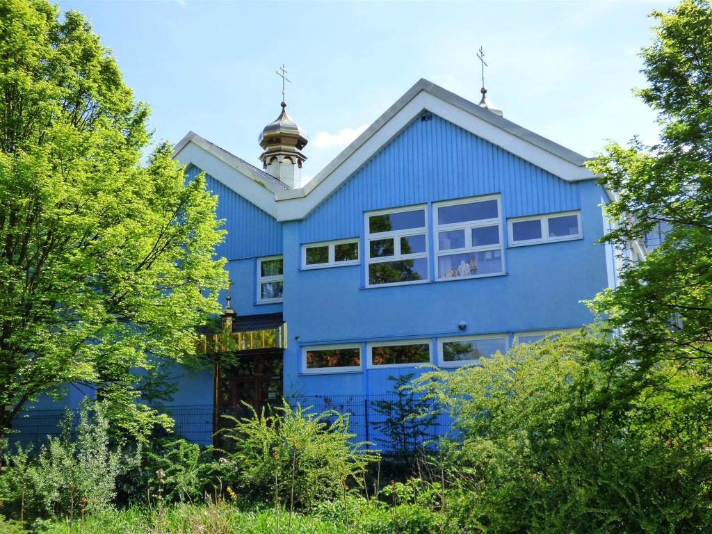 BERLIJN - de Russisch-Orthodoxe Kerk "bescherming van de Onze-Lieve-Vrouw"