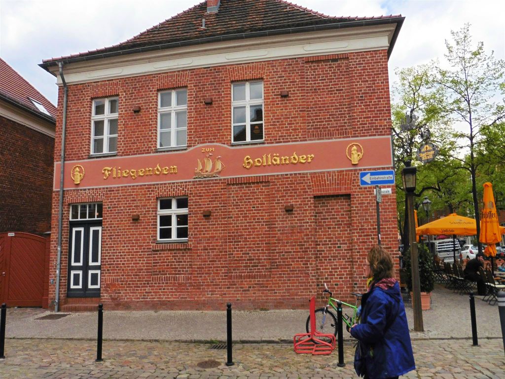 POTSDAM - het restaurant "Zum Fliegenden Holländer" in de wijk Holländisches Viertel