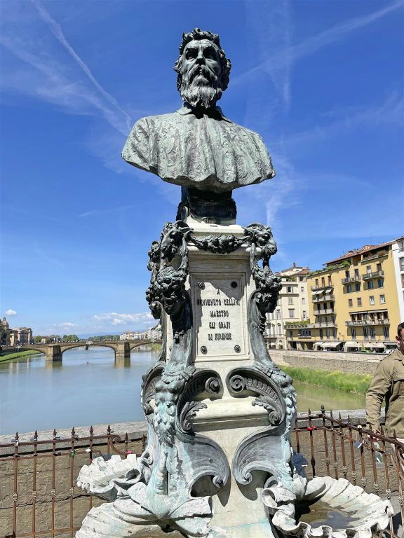 FLORENCE - het Benvenuto Cellini monument