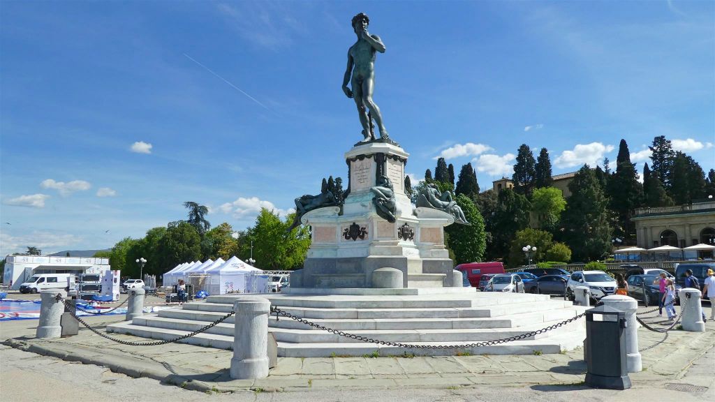FLORENCE - het Michelangelo monument op het plein Piazzale Michelangelo