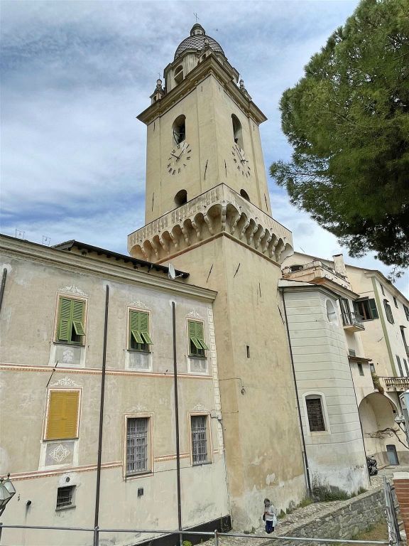 DOLCEACQUA - een klokkentoren