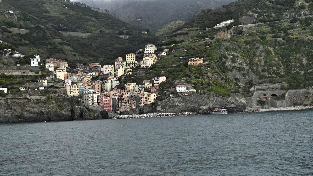 RIOMAGGIORE - het dorp Riomaggiore