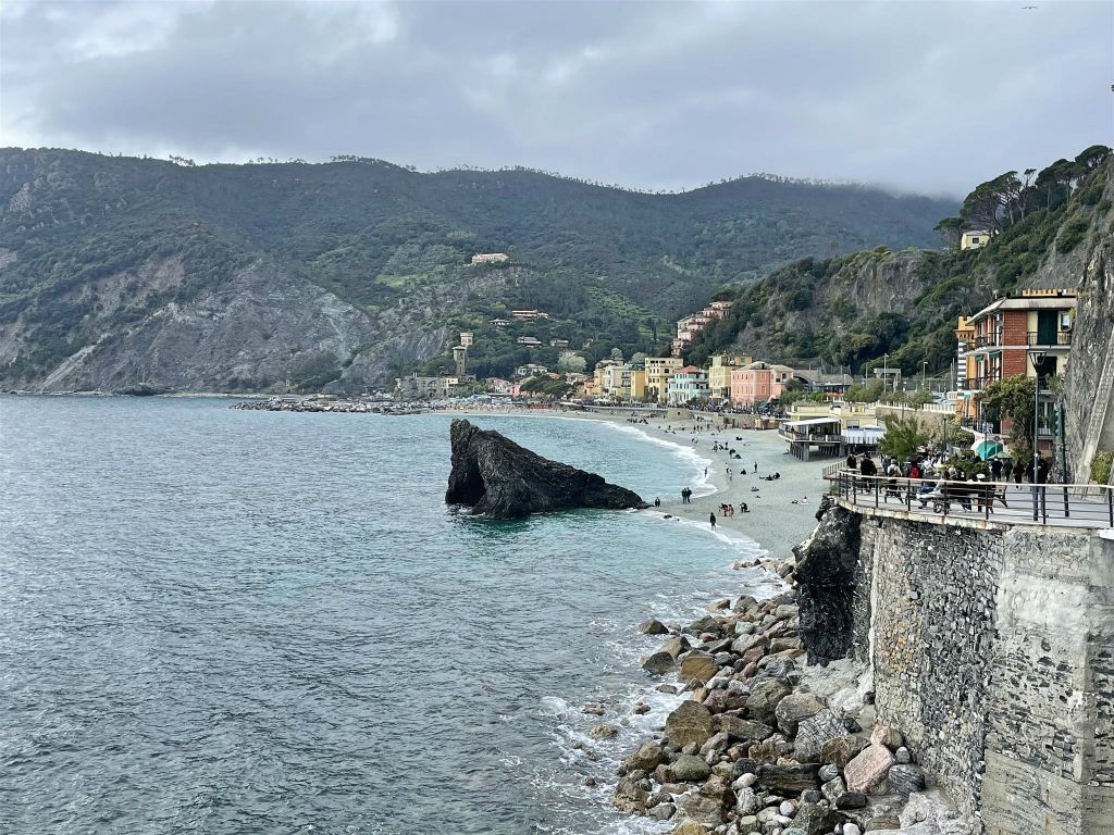 MONTEROSSO AL MARE - de kustlijn