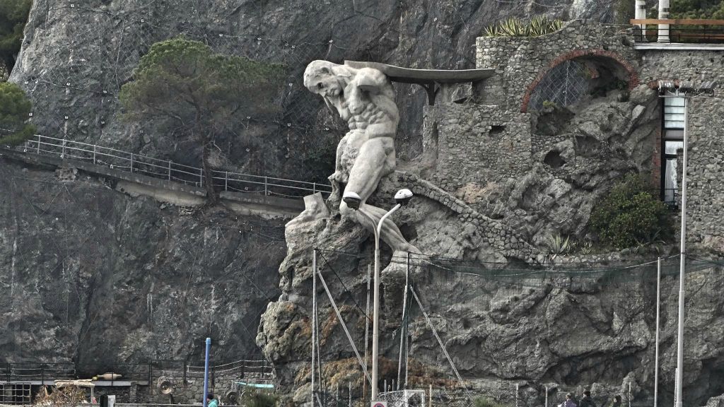 MONTEROSSO AL MARE - het standbeeld De Reus