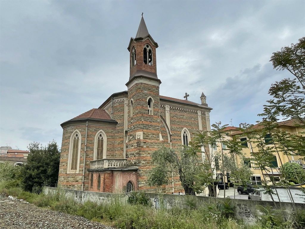 DIANO MARINA - de franciscaanse missiezusters van het onbevlekt hart van Maria kerk