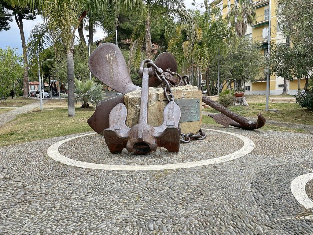 DIANO MARINA - een monument